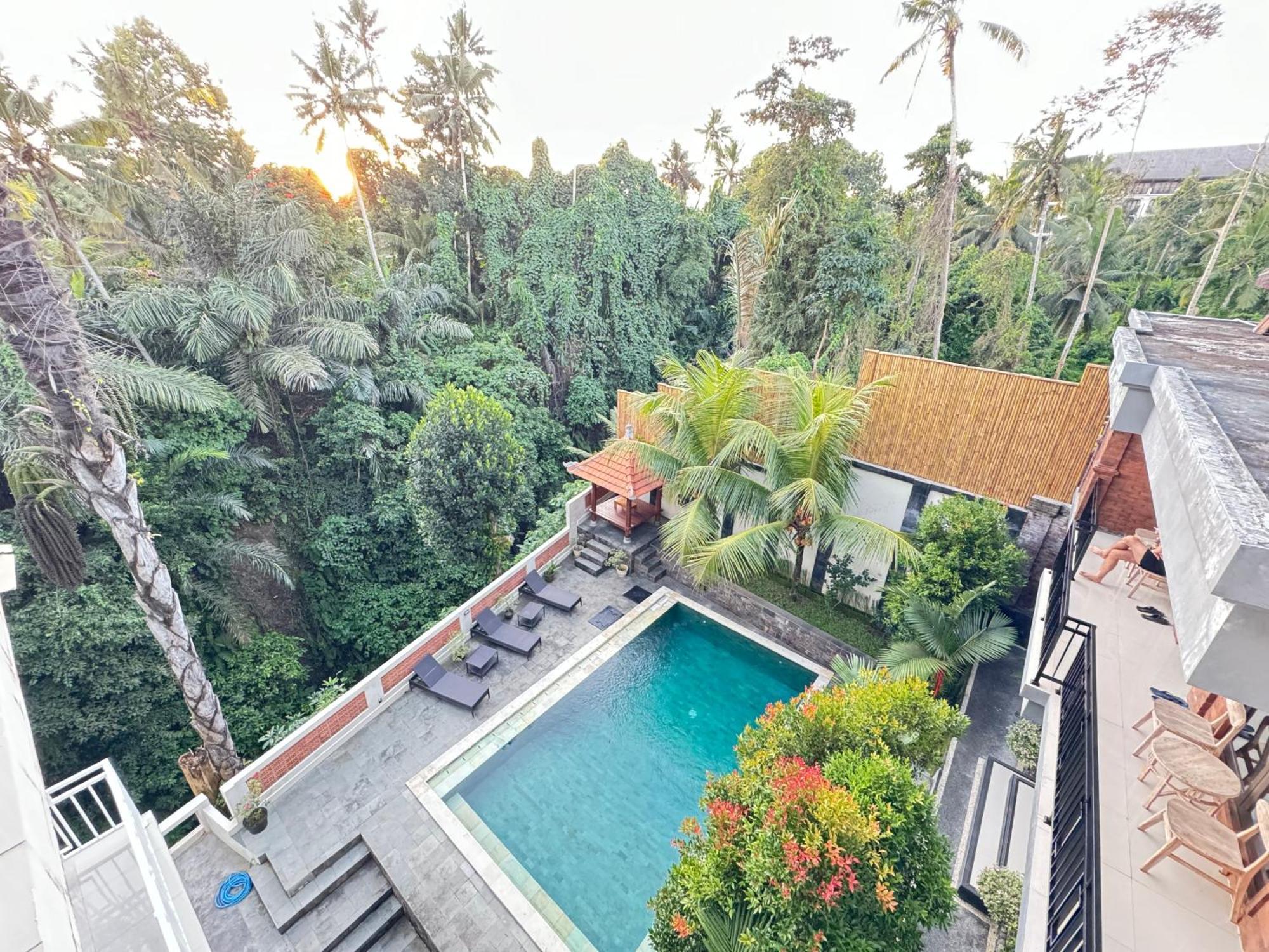 Guest house Hanaka Riverside *