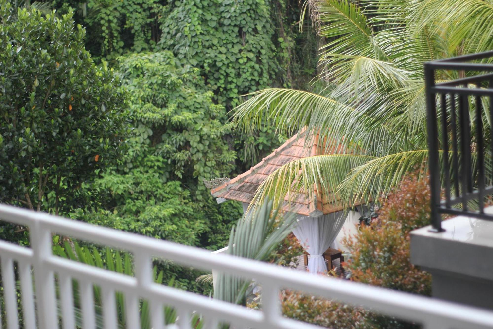 Hanaka Riverside Wisma tamu